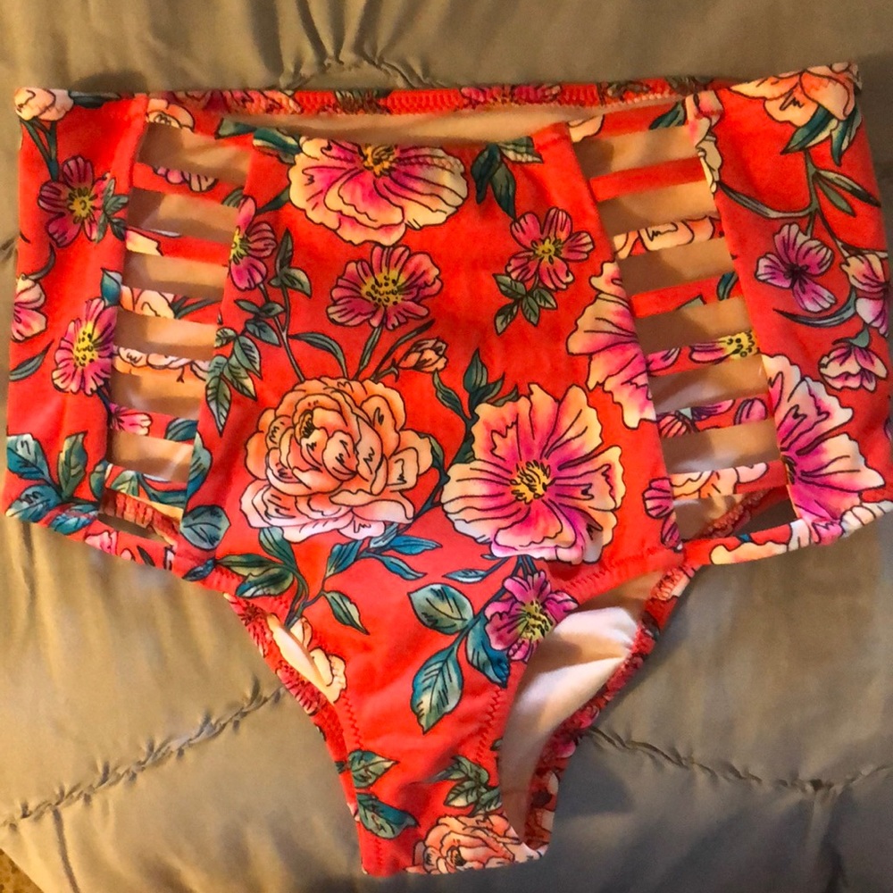High waisted swim bottoms